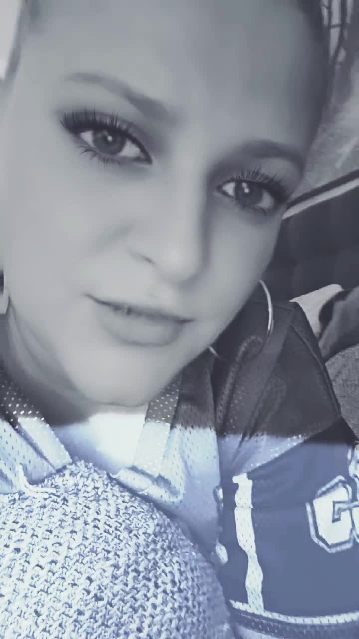 @🌺 Daniela 🫂