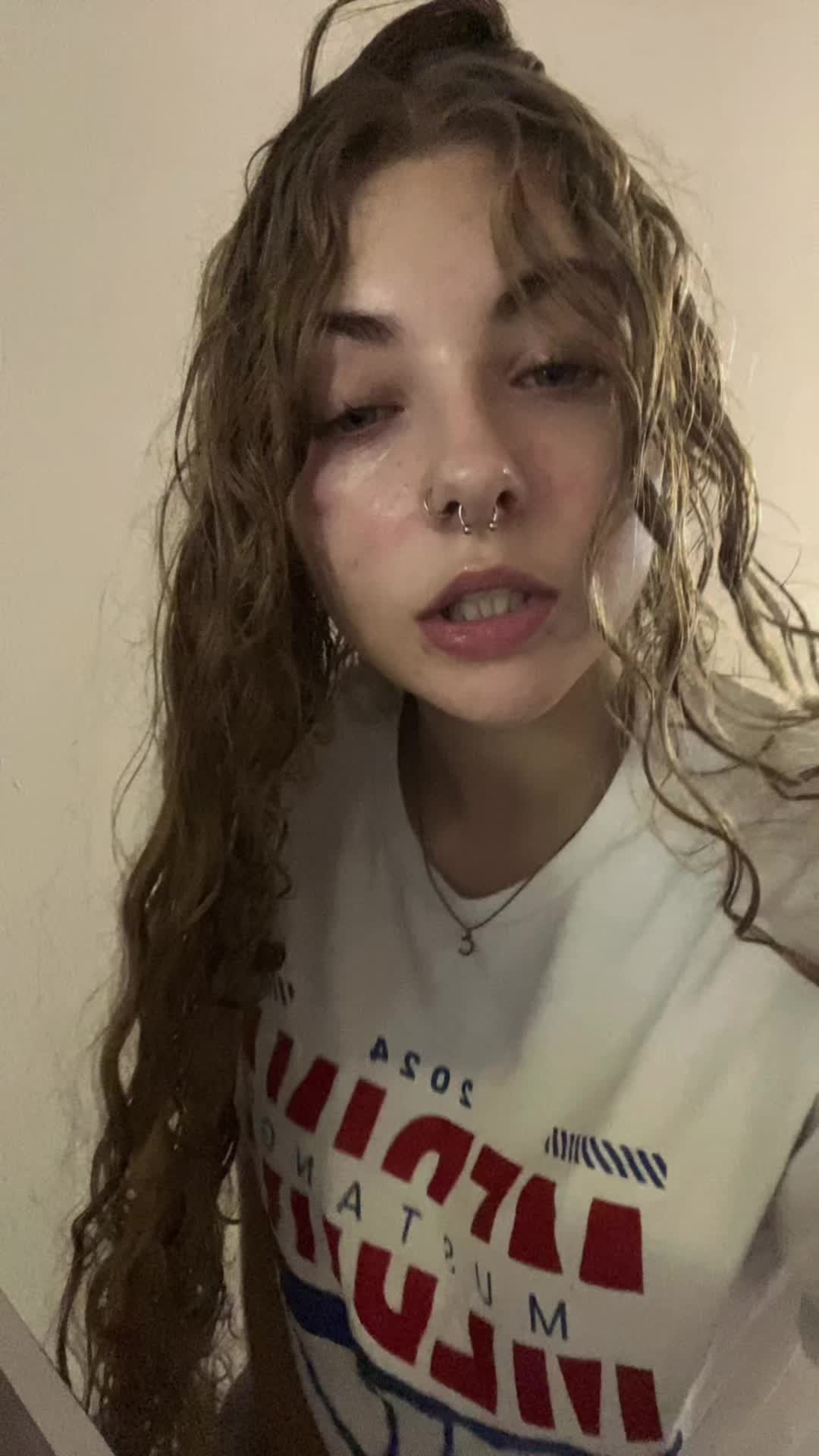 @tzofia