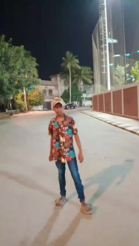 @ESHAN 🪐🥰🤙🏼