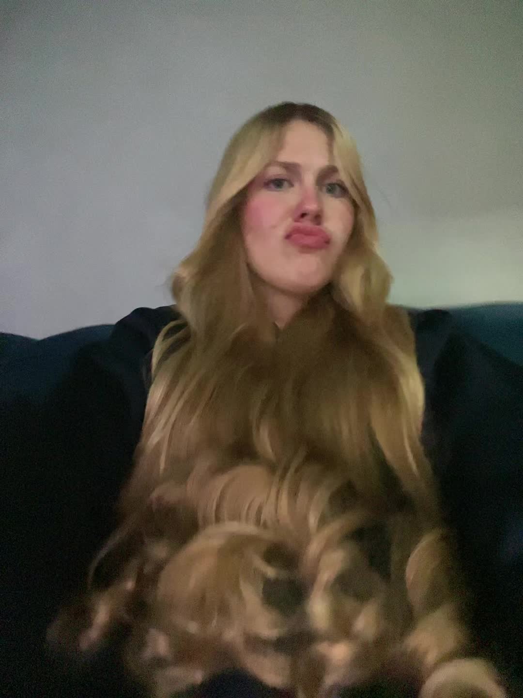 @dailyisaCosta