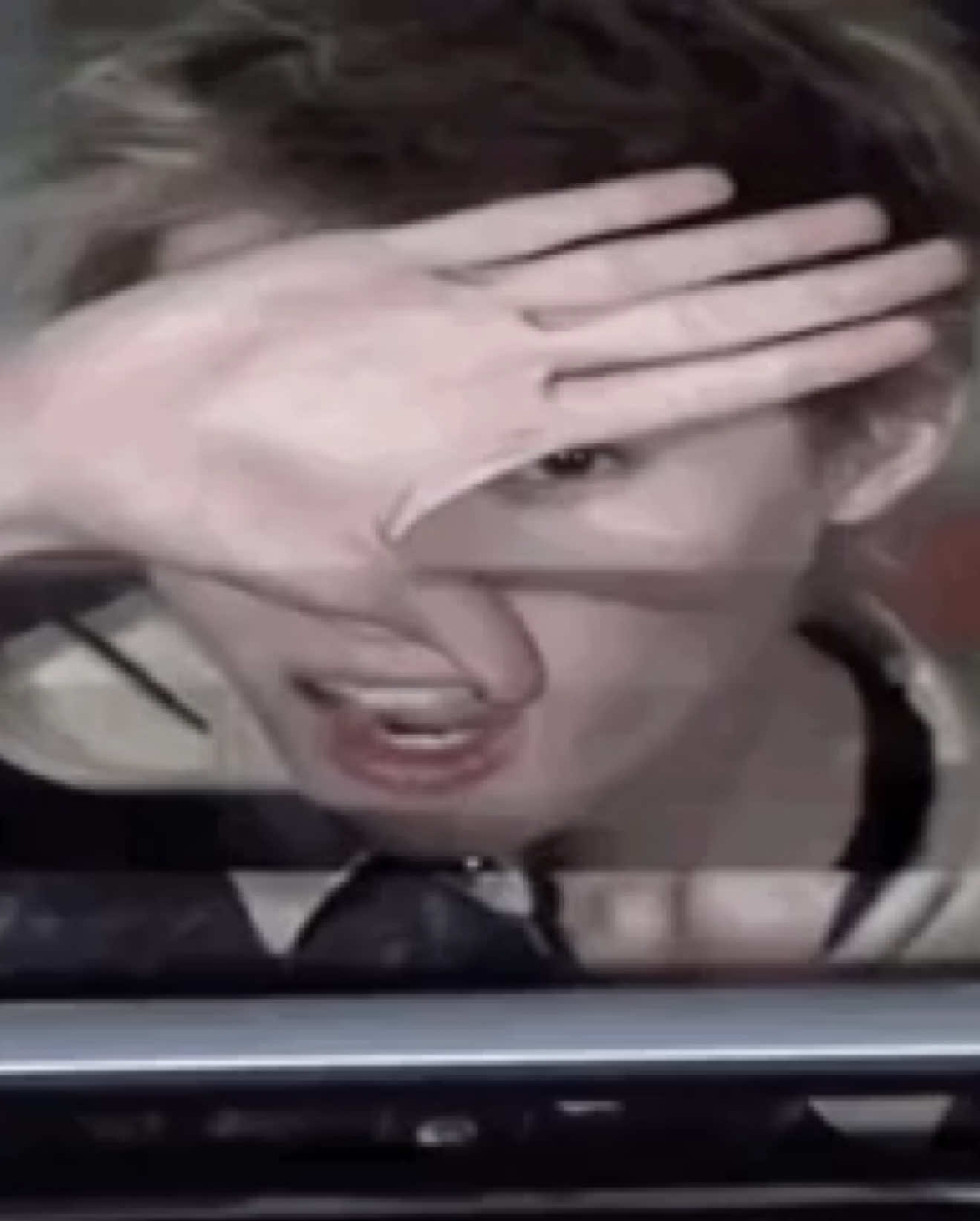 @YJ