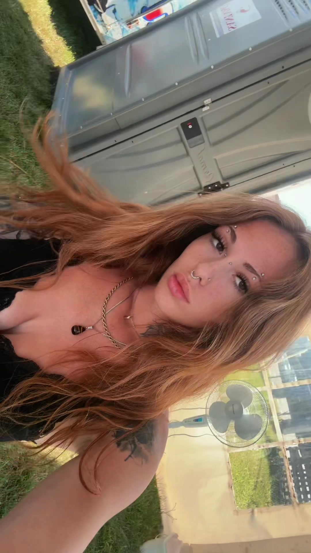 @AnnesOphie