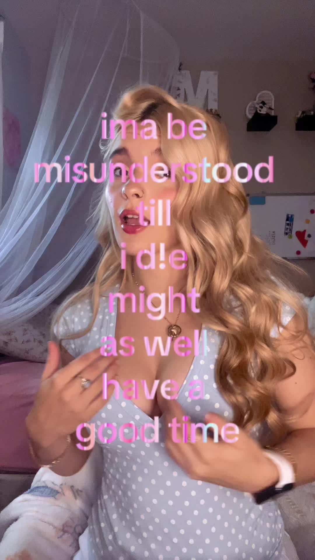 @Mae