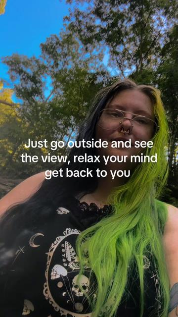 @Amy 🦋🌼