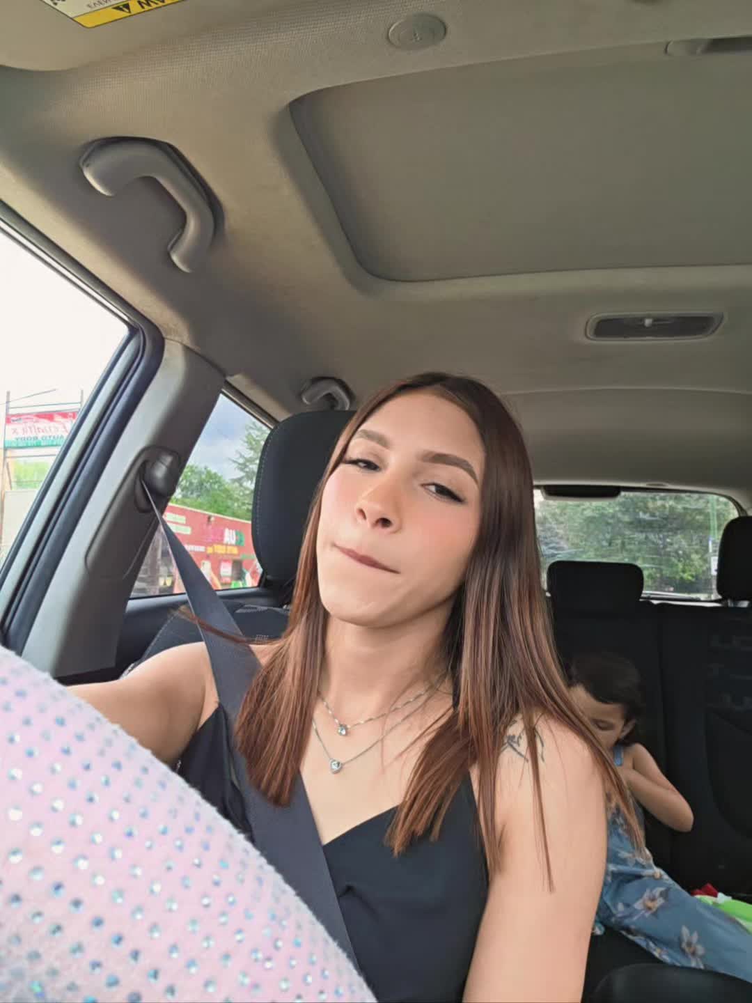 @Nikii920