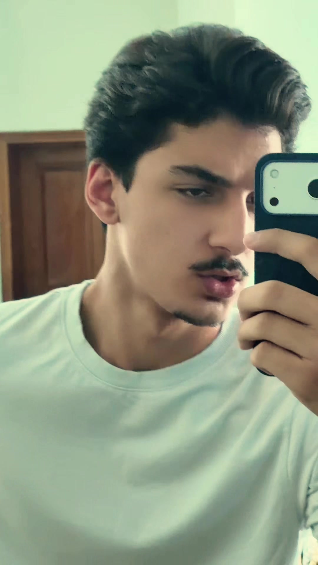 @🐺