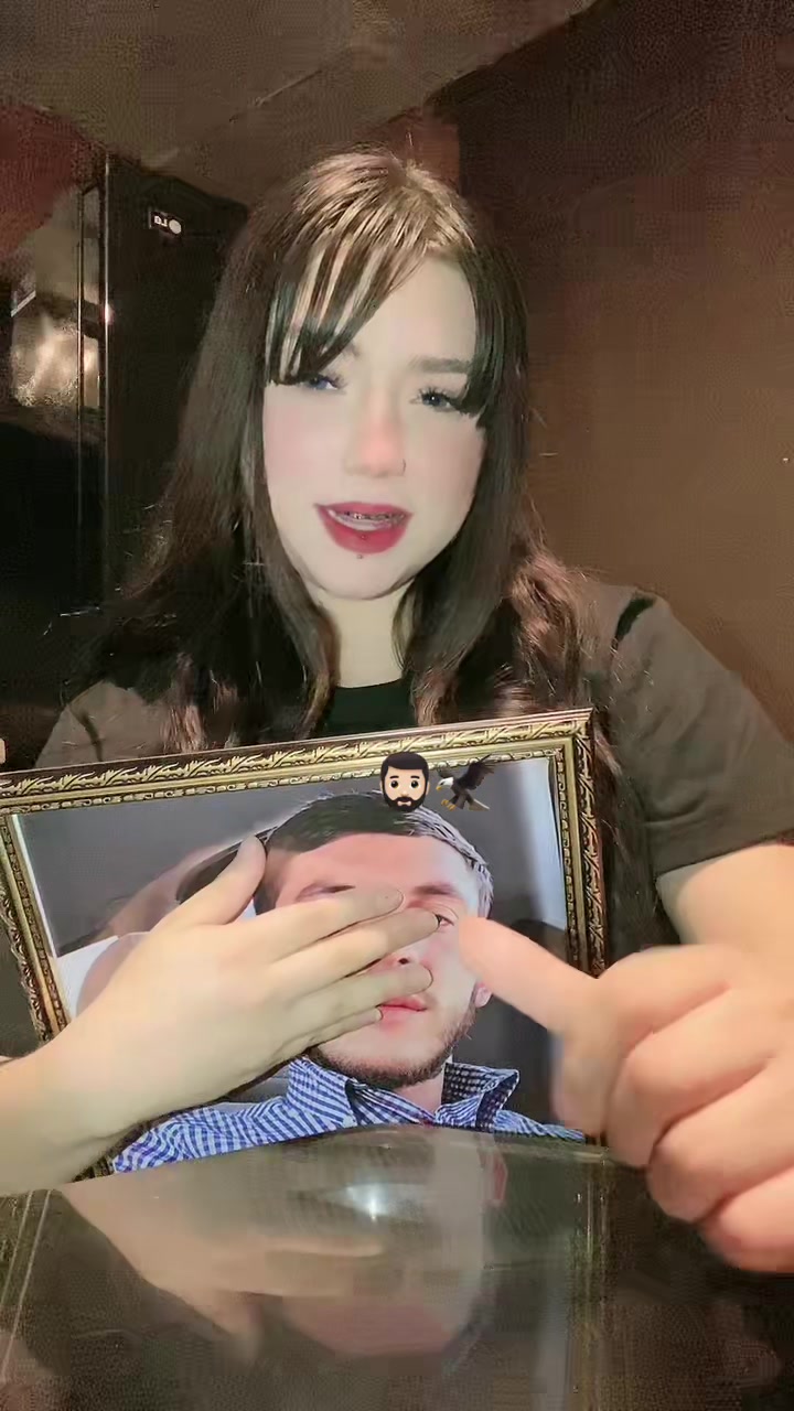 @𝐘