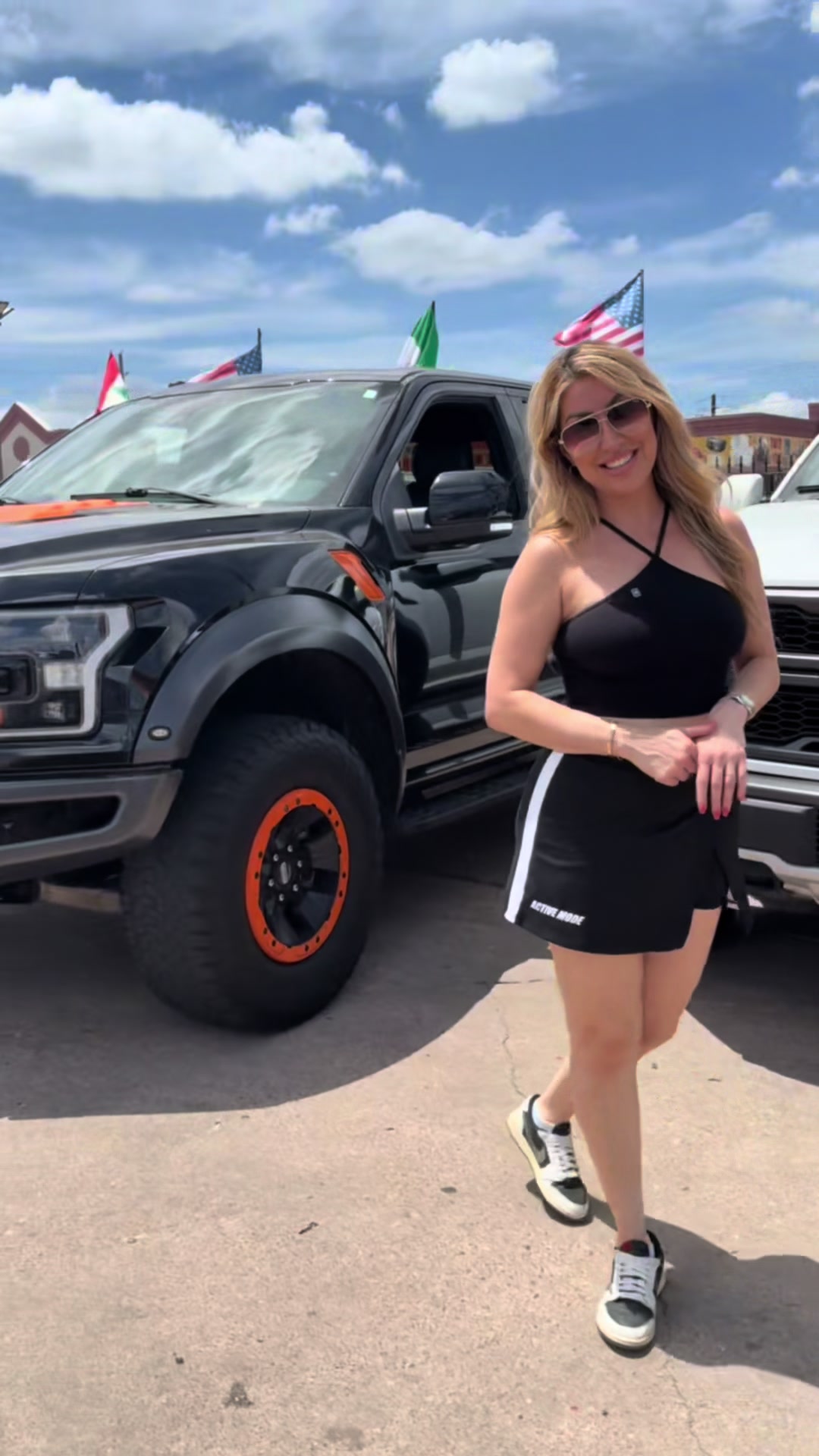 @Houstonslala