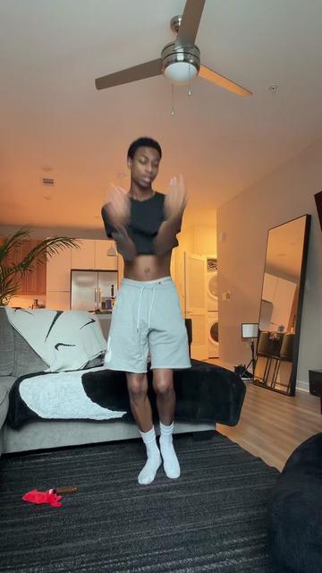 @Bizzie_🧸