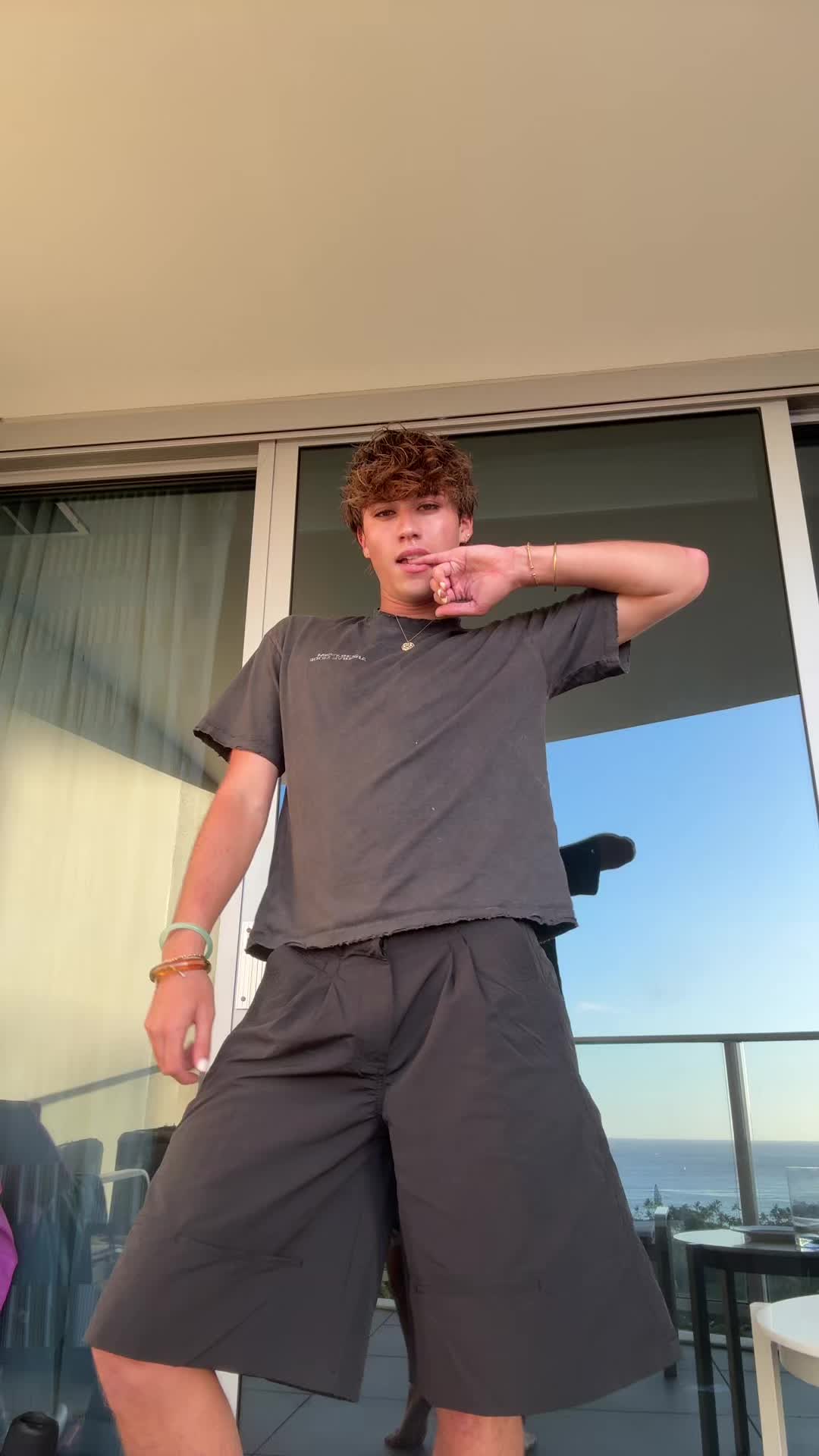 @AIDAN LEO