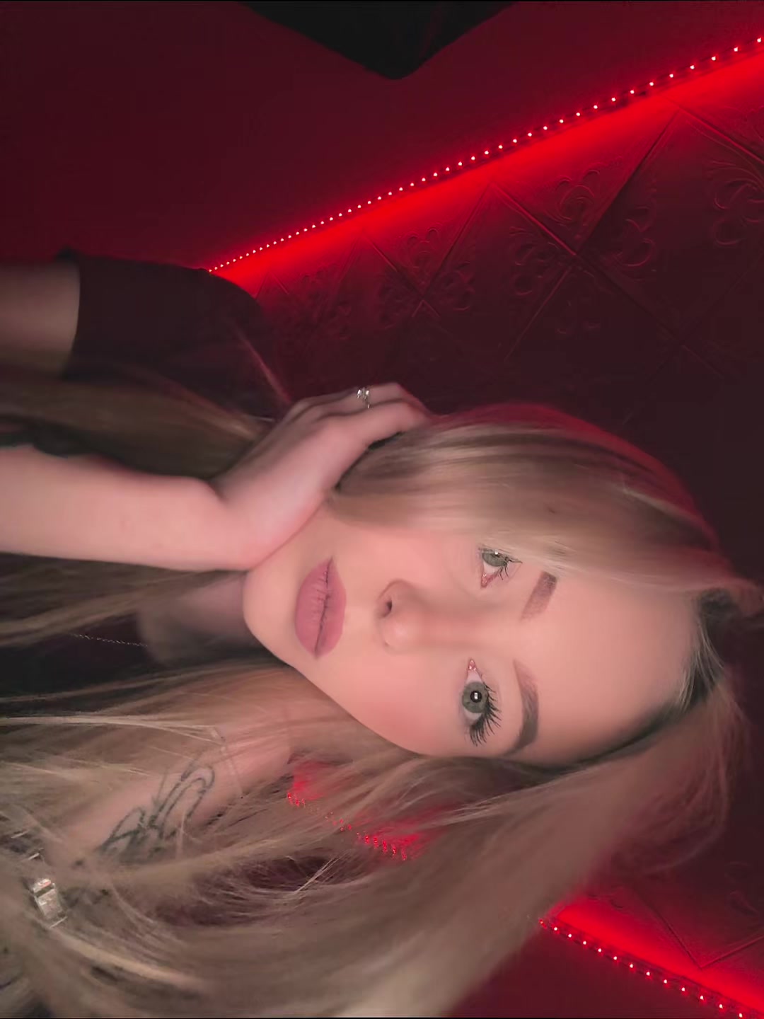@missviklyy