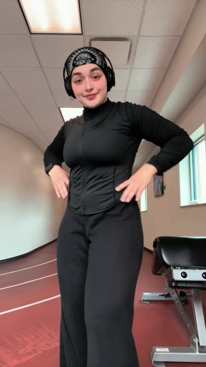 @AICHA FIT