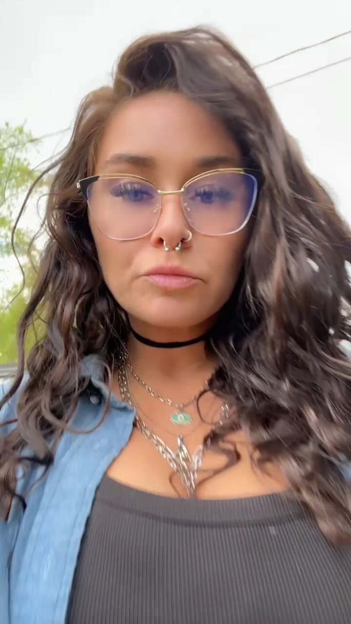 @ItsmeTriz🤘🏽🏳️&zwj;🌈