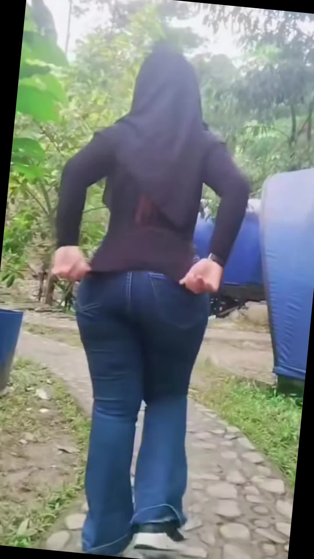 @DEWIasmara396