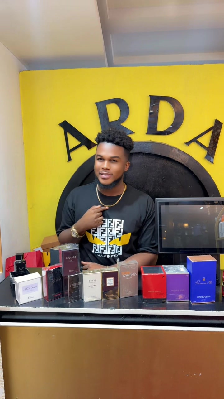 @Aaron de tous cosmétique ✪