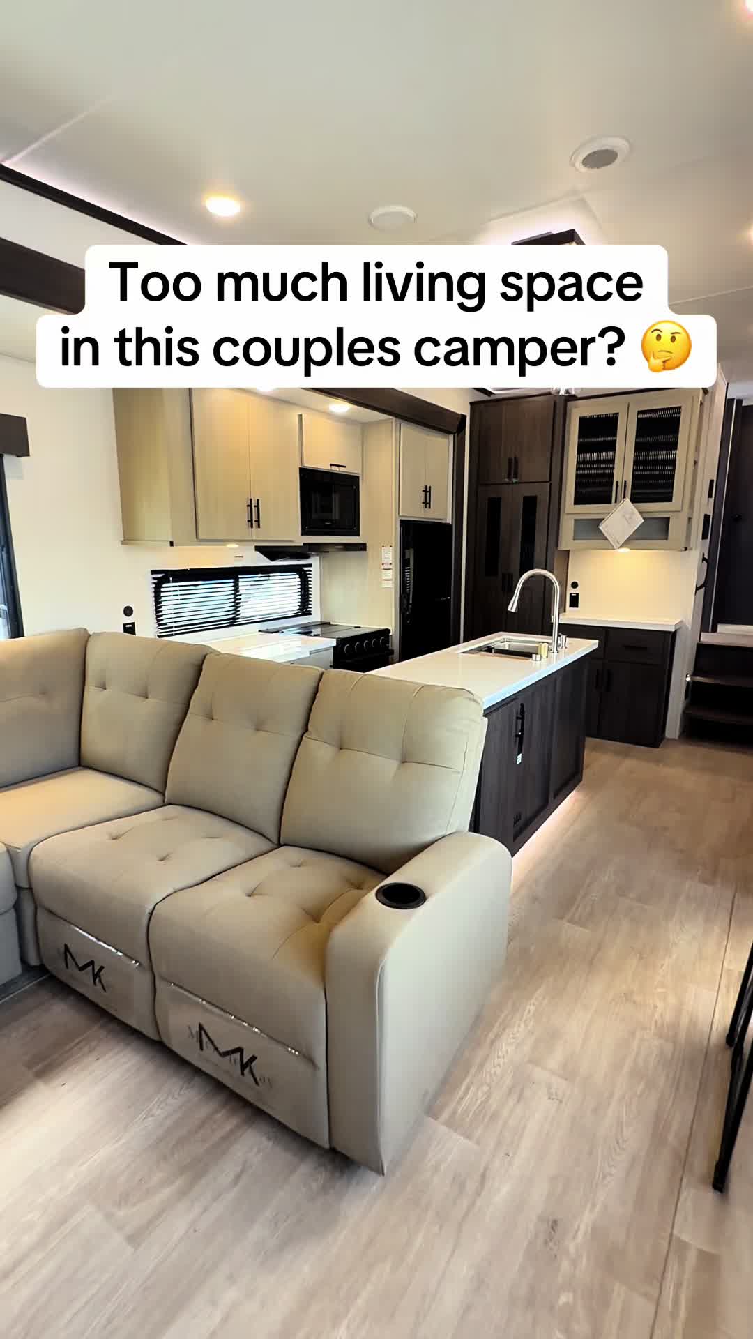 @Angel Sells RVs