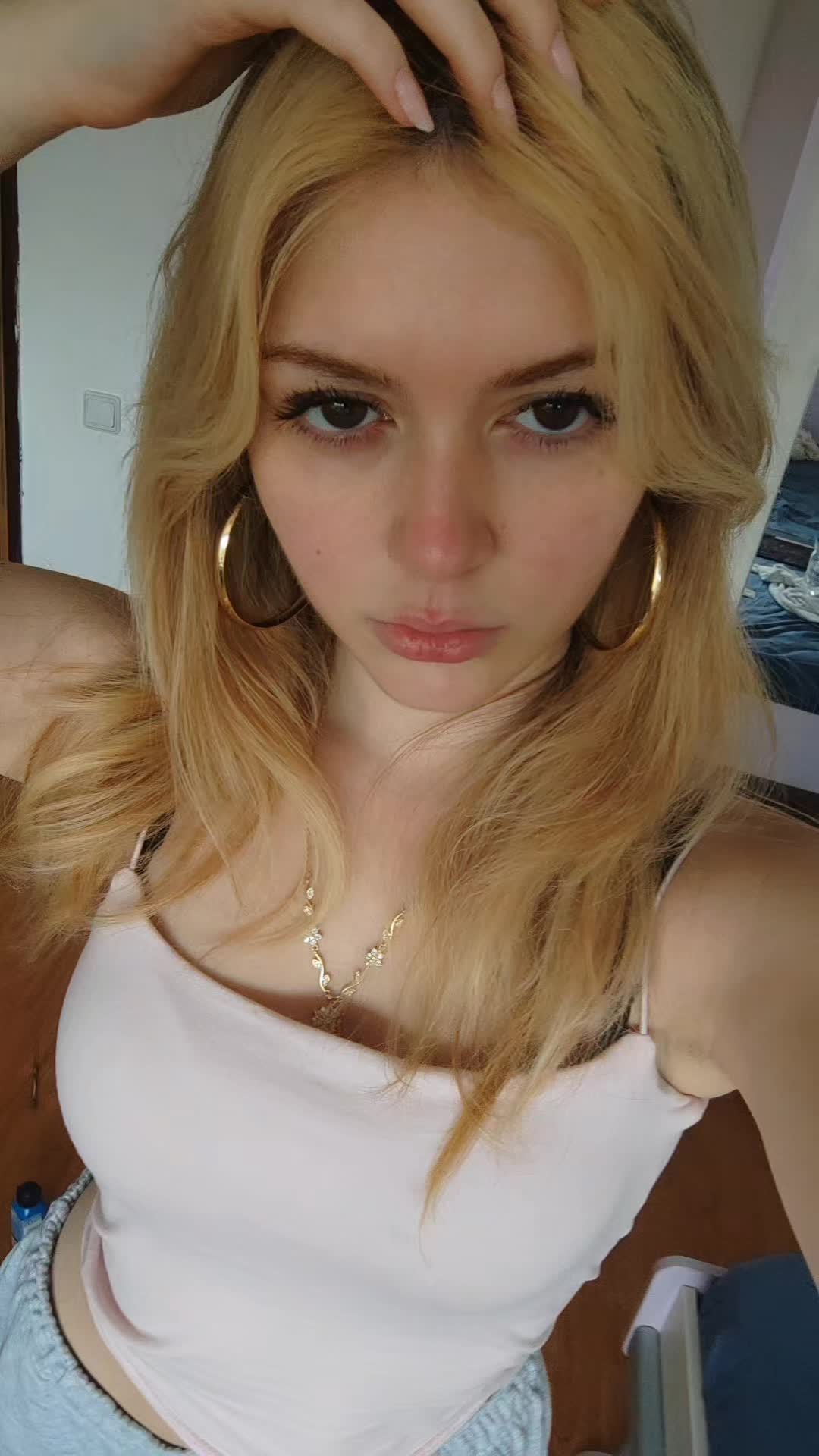 @c4ts🪽