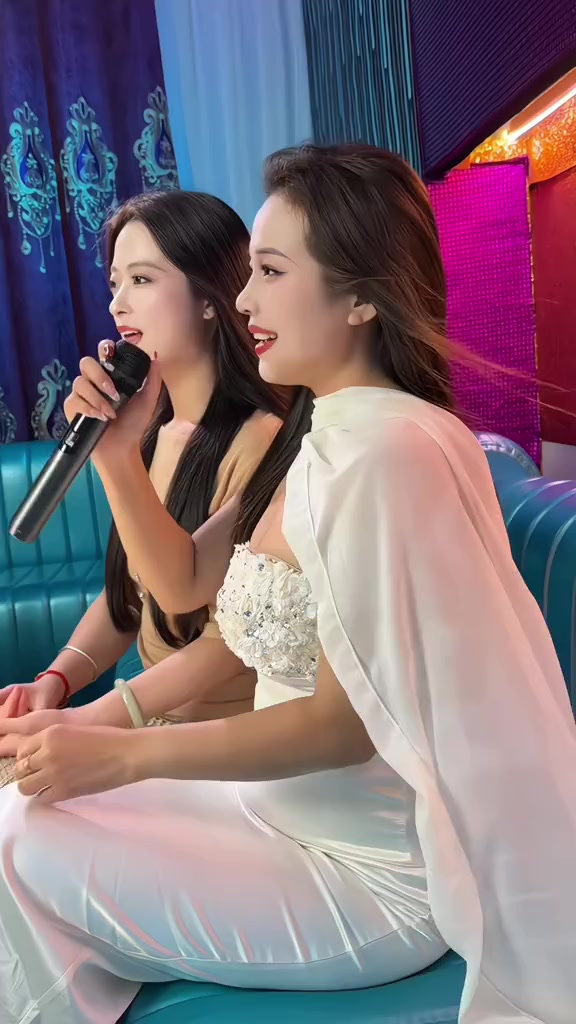 @Domi