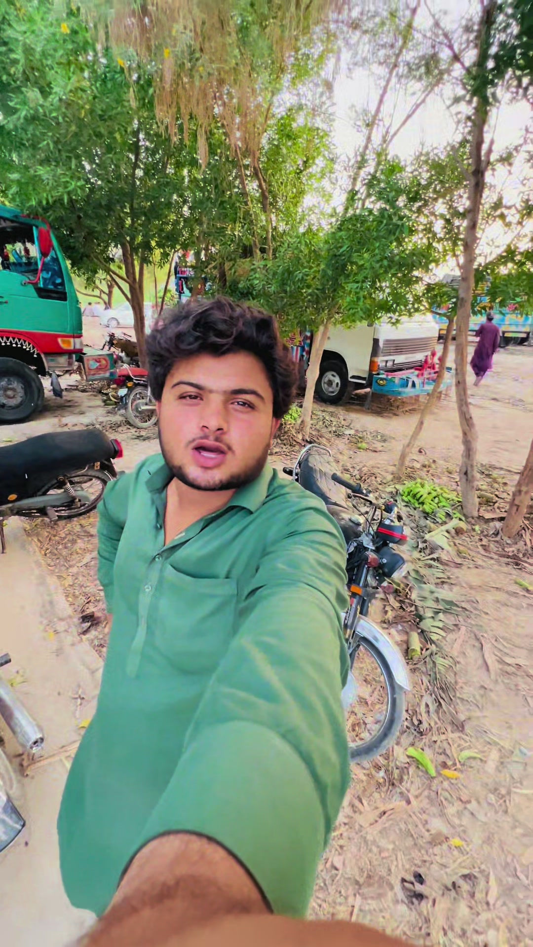 @comrade Sindhi 🚩🤨💫bananas