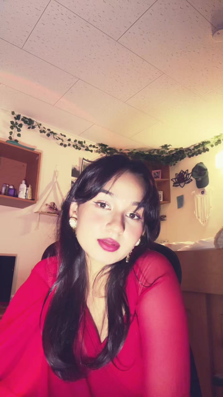 @ALINA🌸