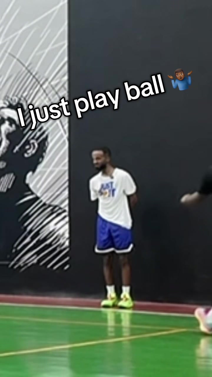@Zach / زاك