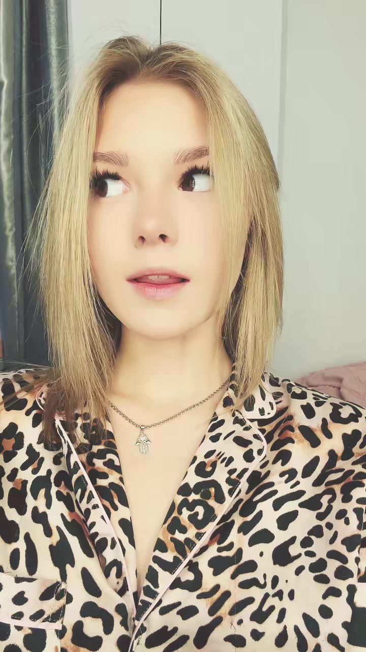 @евкис