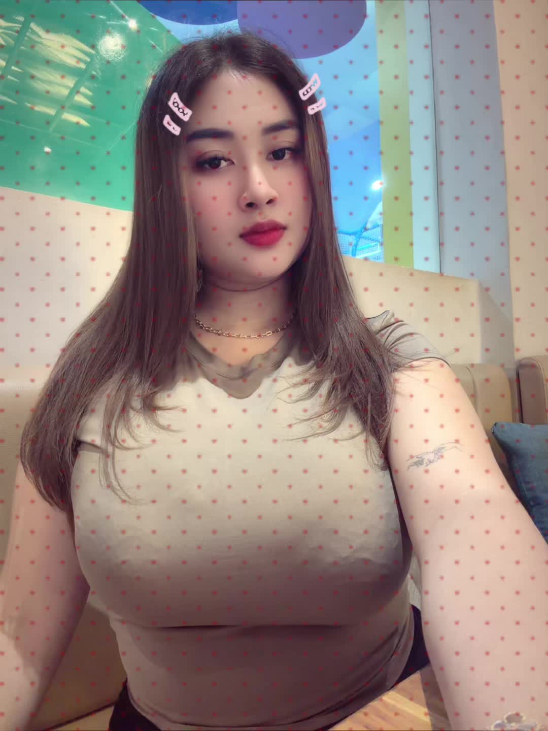 @putusriayutarisa