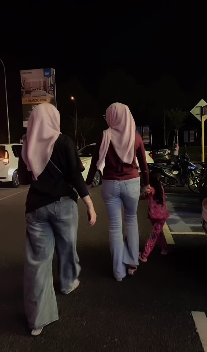 @Qaisara 89