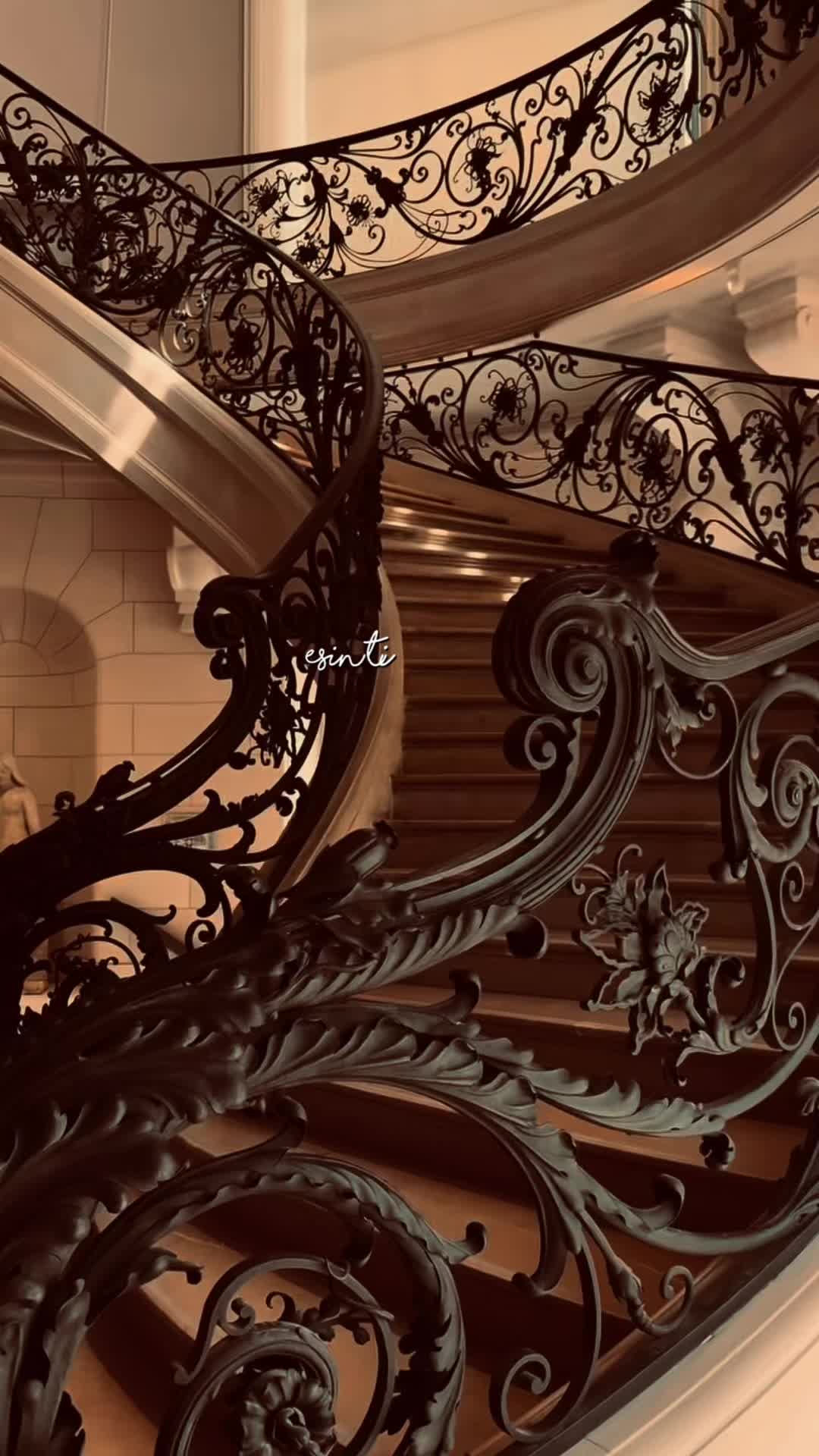 @༄༄𝓔𝓼𝓲𝓷𝓽𝓲༄༄