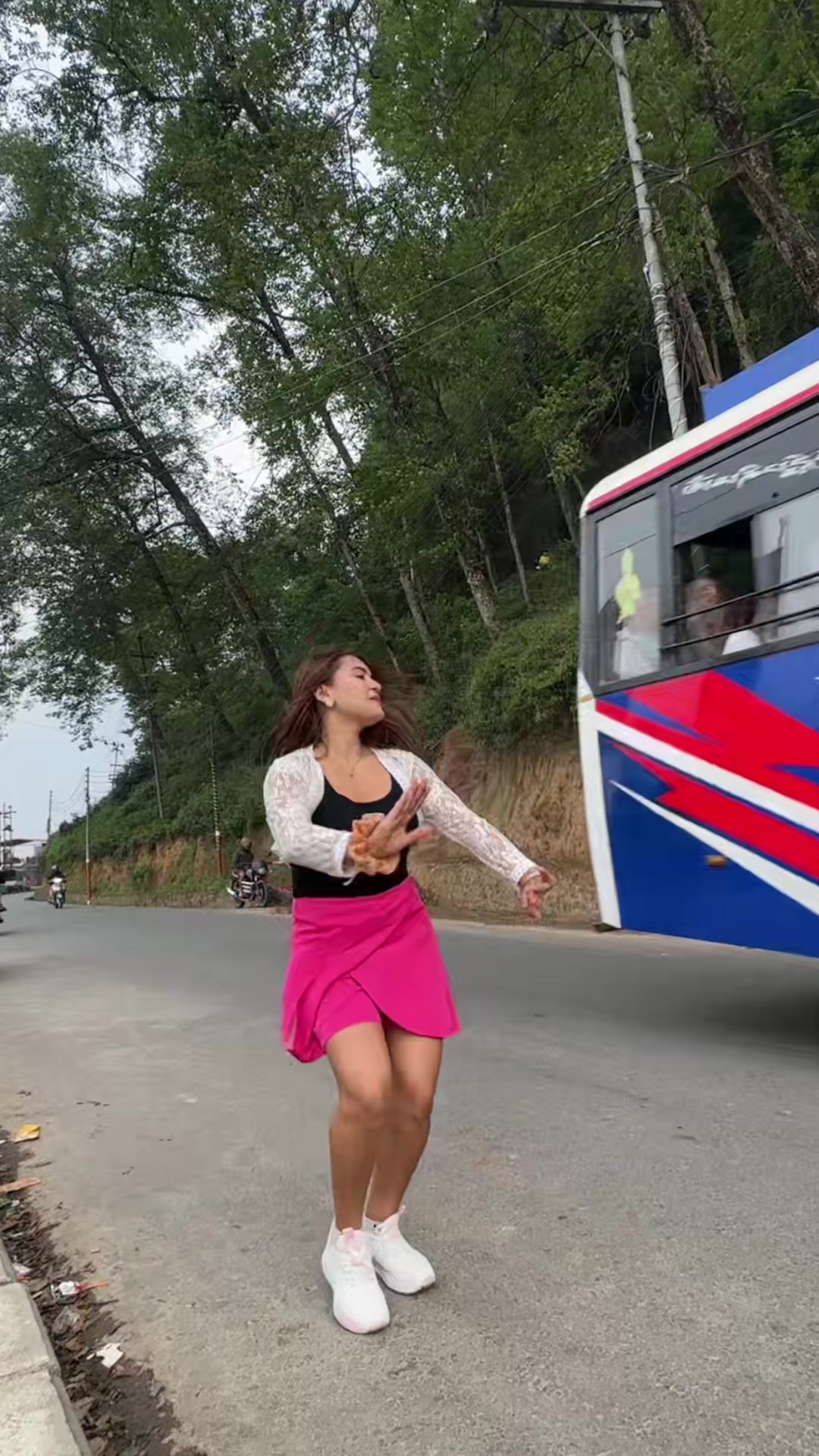 @असु