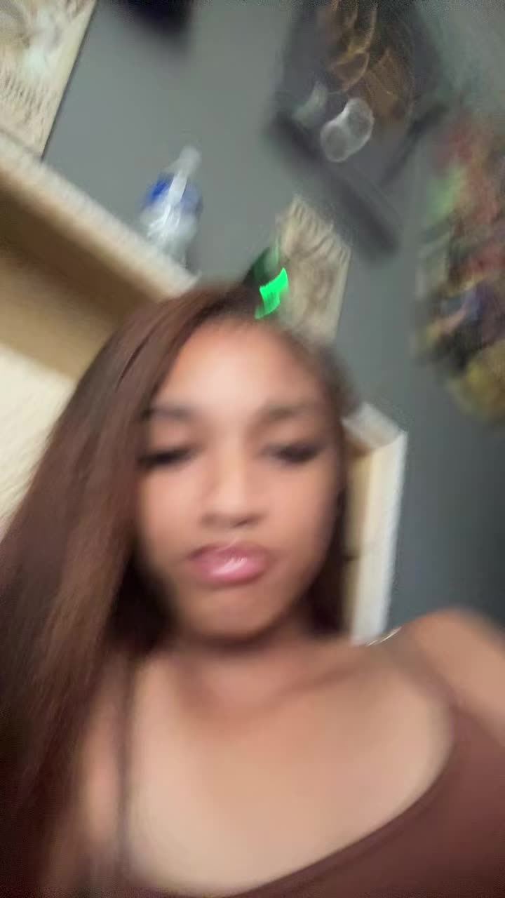 @christin