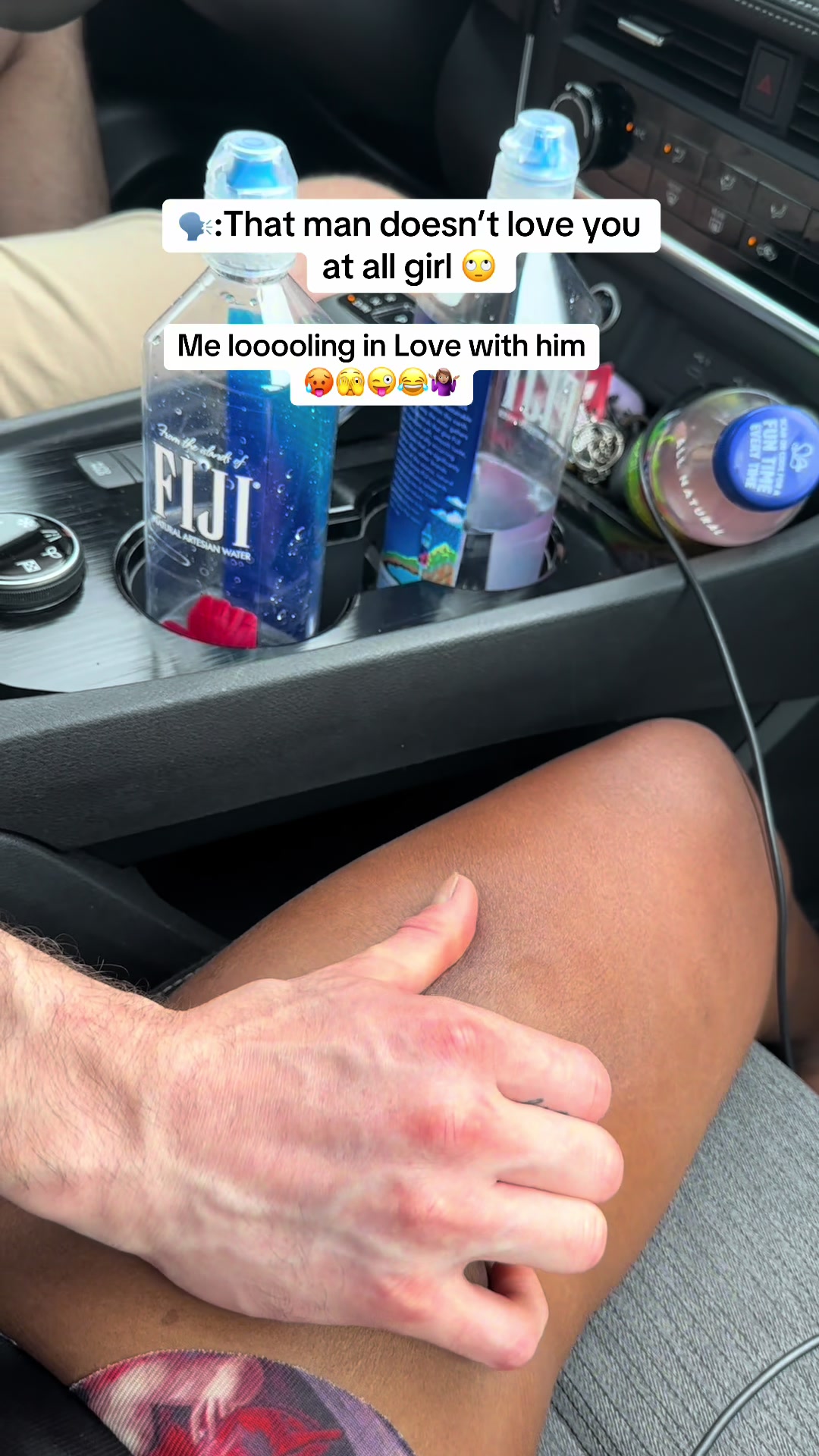 @Vayonah 🇺🇸 🇰🇪