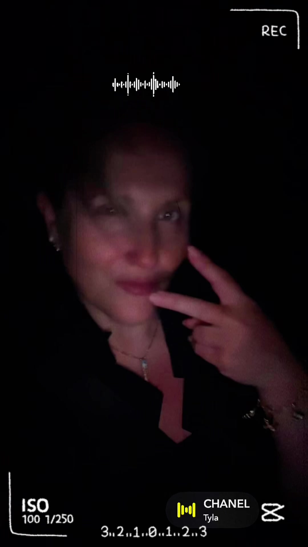 @BellaBlueilikeyou