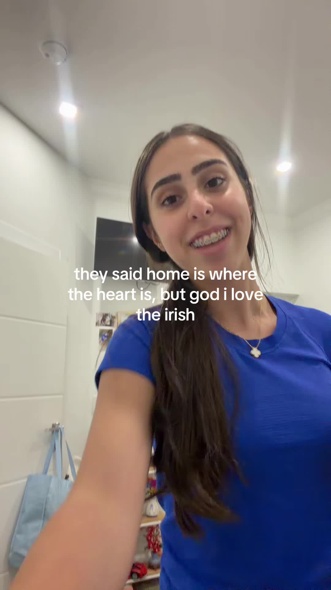 @️
