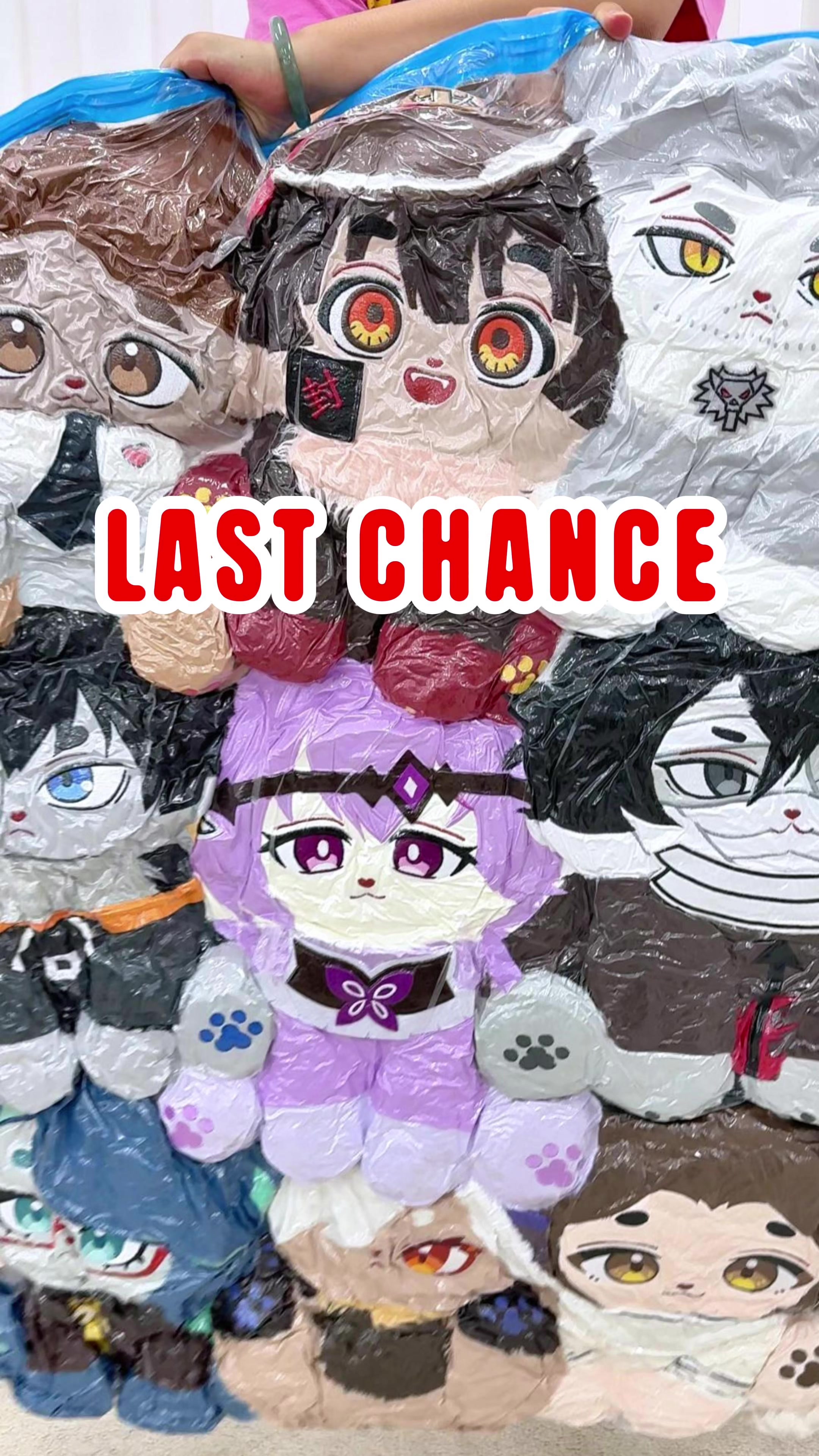 @PLUSHSHOP_USA