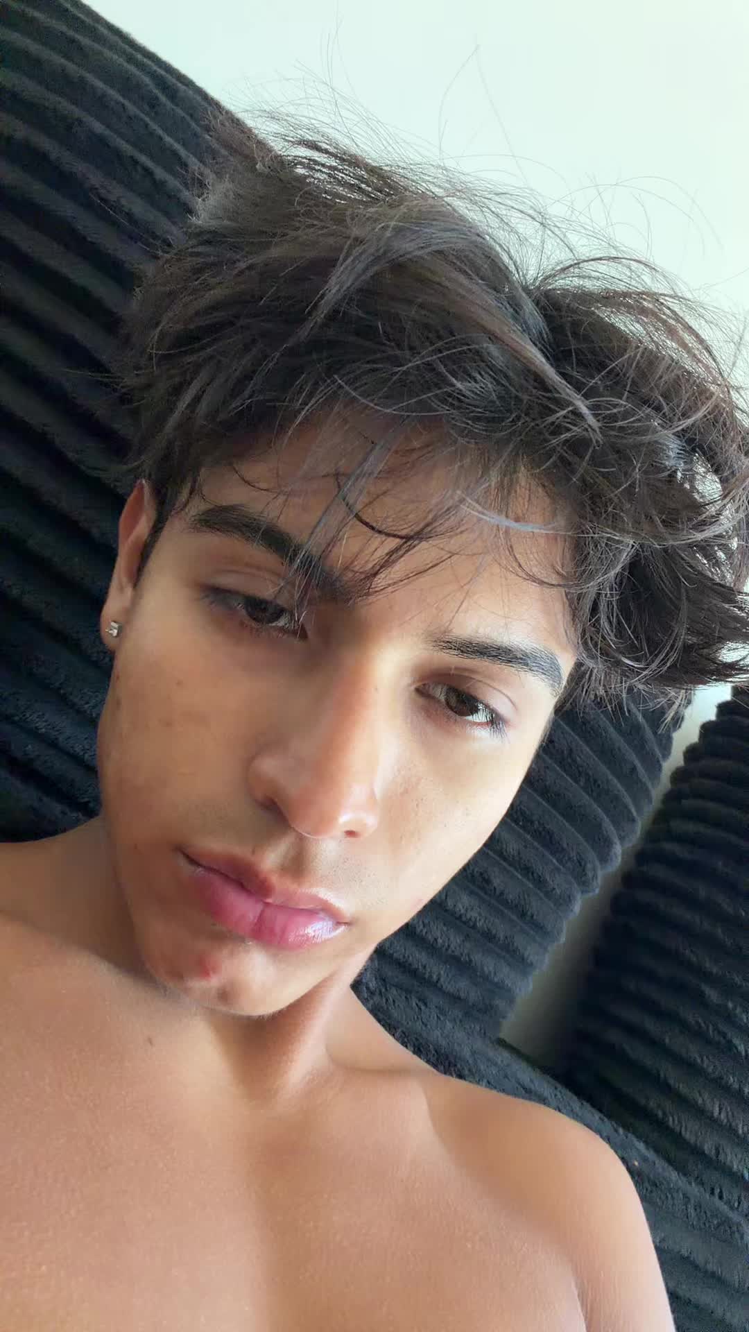 @𝒹