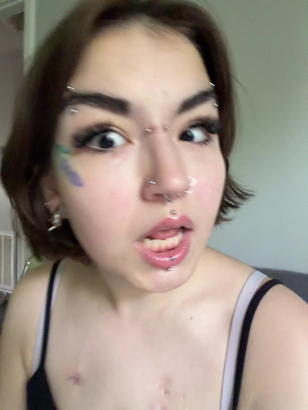 @thequeervomit
