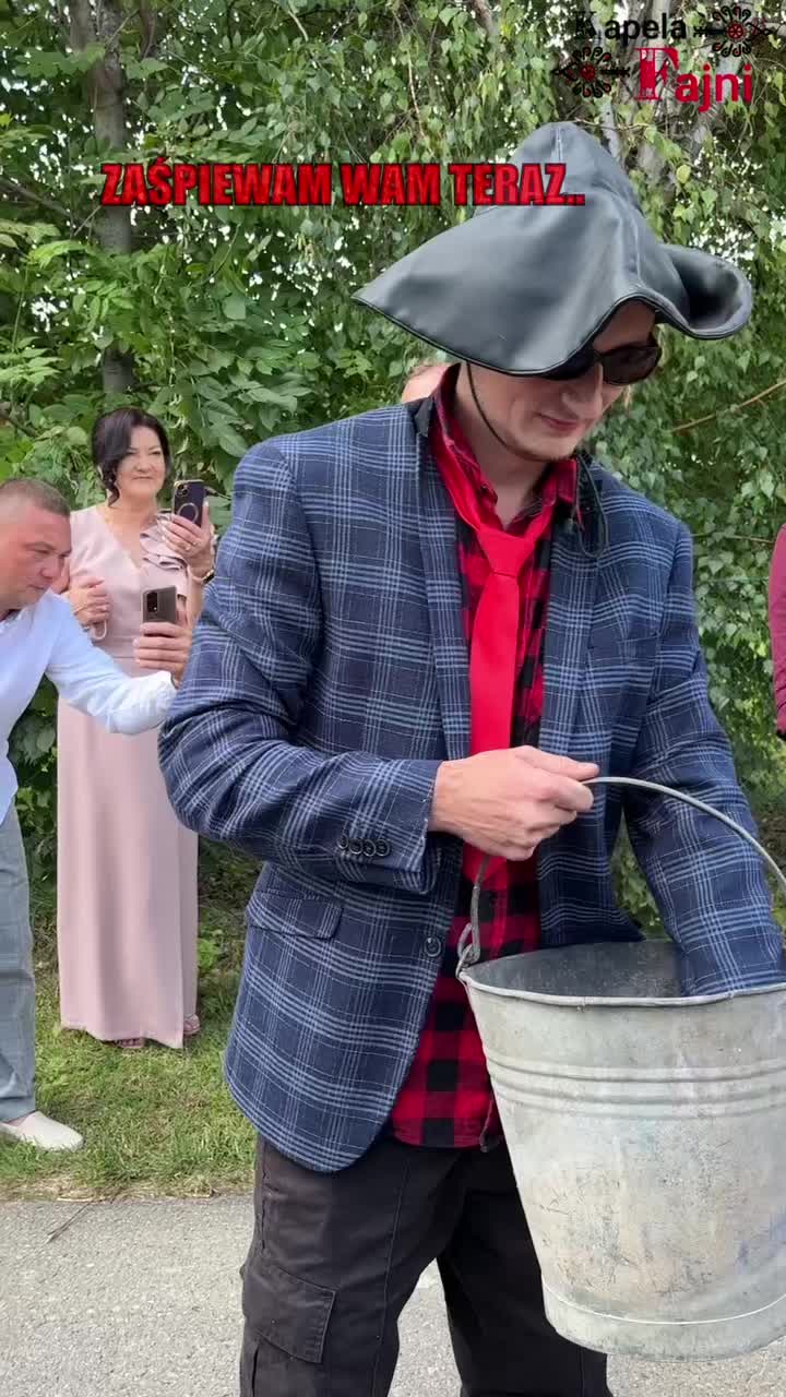 @kapelafajni