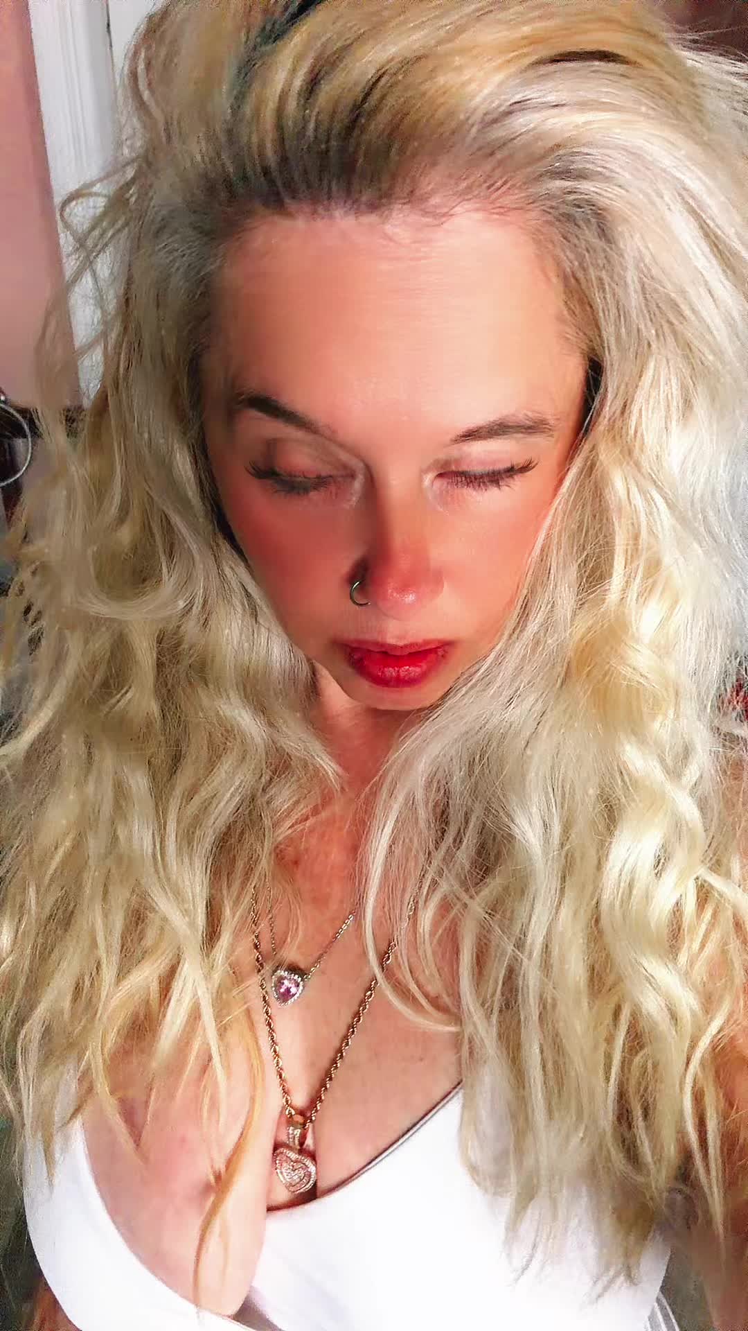 @Freyakennafr