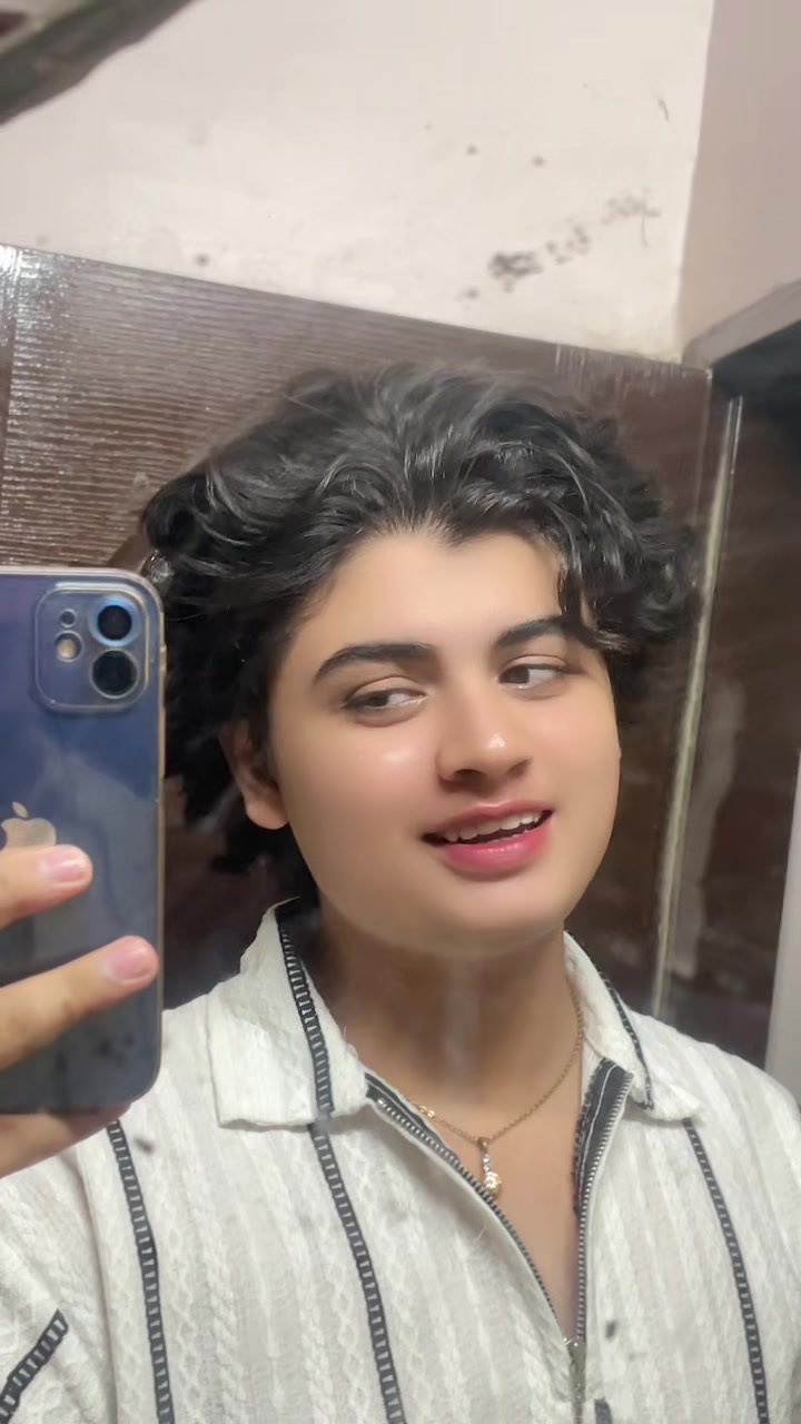 @🫰