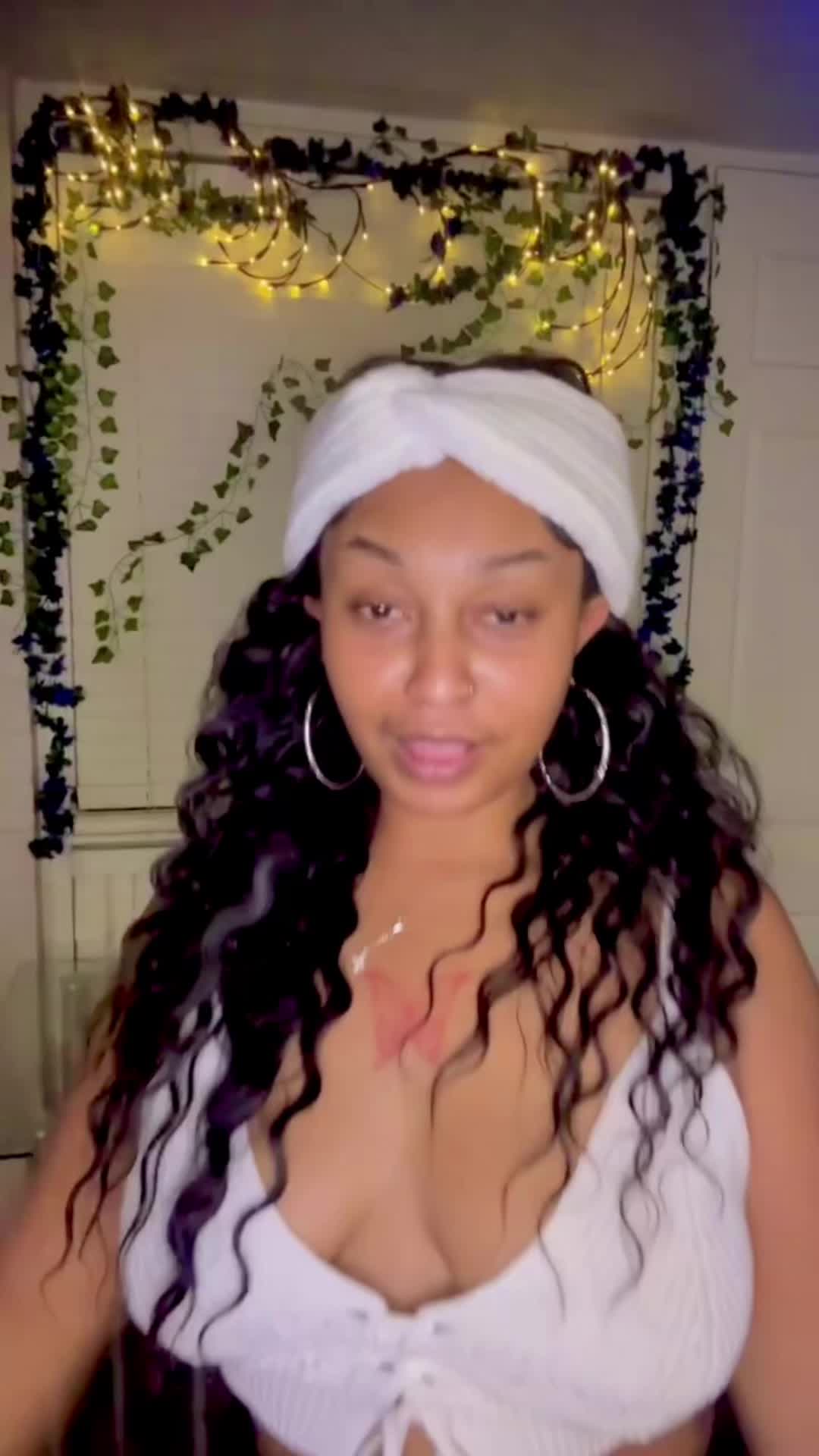 @MaaniGyal420