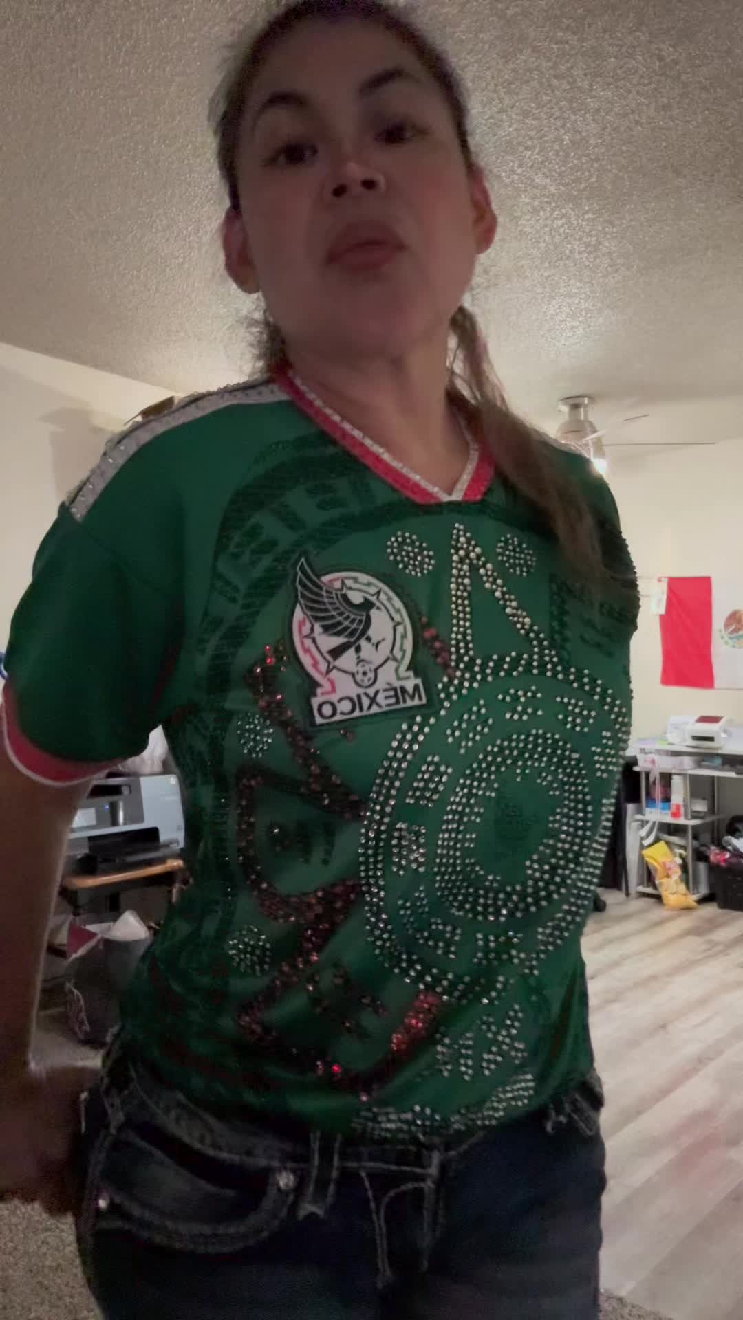 @Blingedbysonia