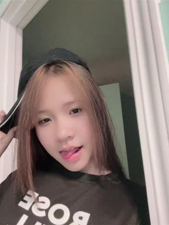 @ℕ𝕚𝕡𝕒𝕡𝕠𝕣𝕟 🎀