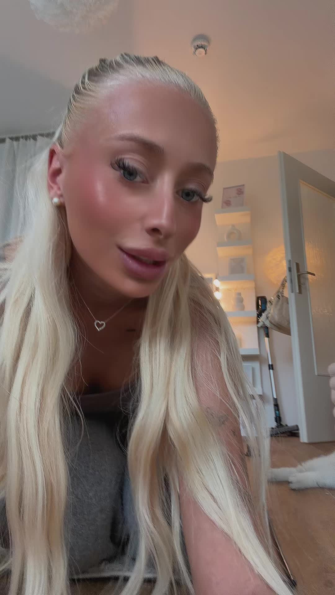 @charleen