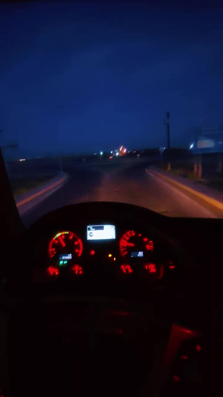 @ŞAKO_024 ✈️🥀
