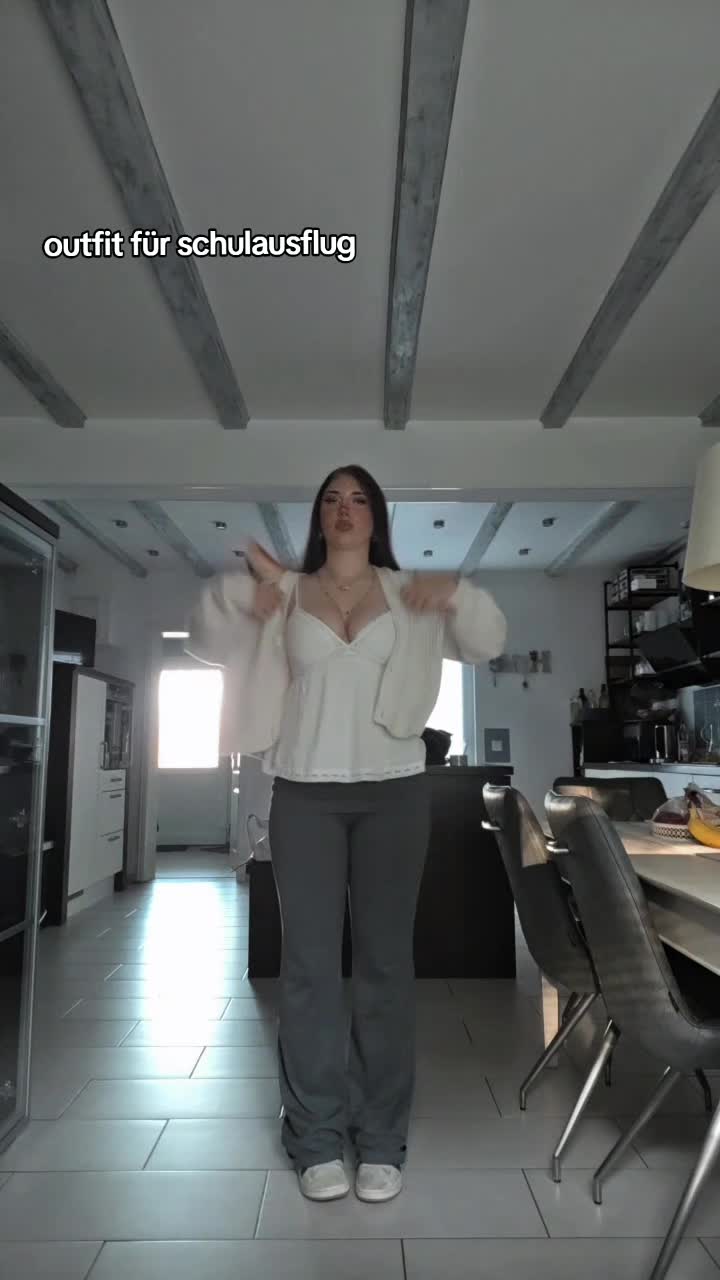 @(*≧з≦)