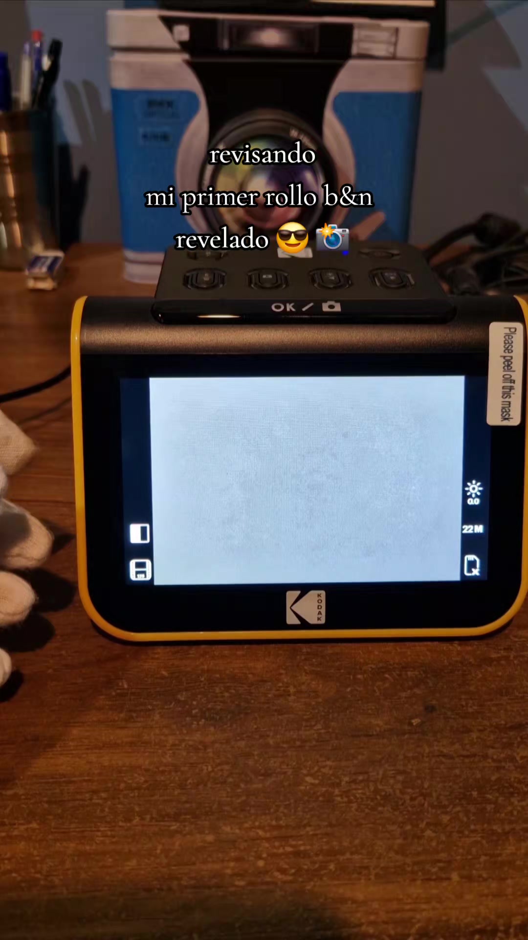 @D.León