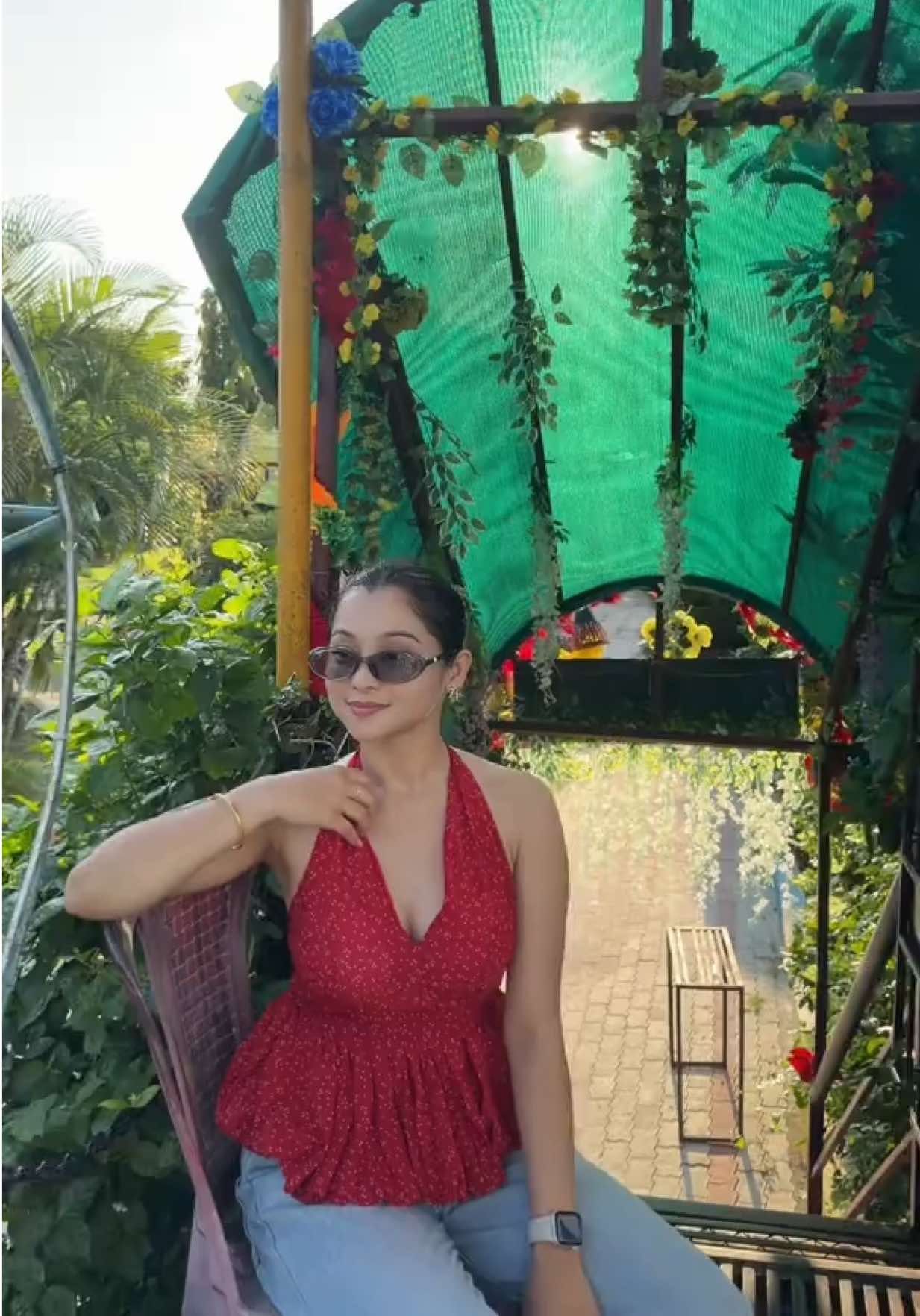 @aneesaoli