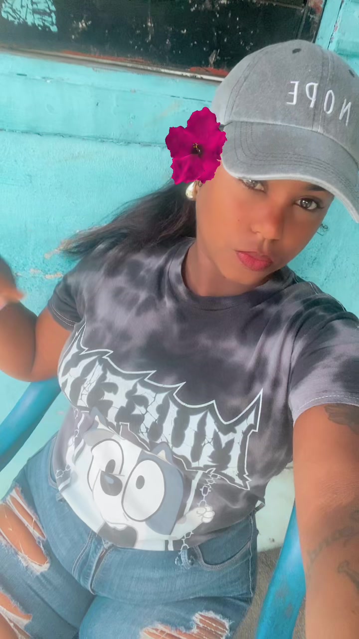 @Pamela🦋😇