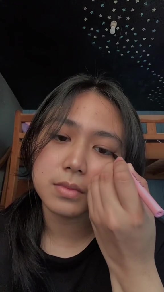 @Thalexury